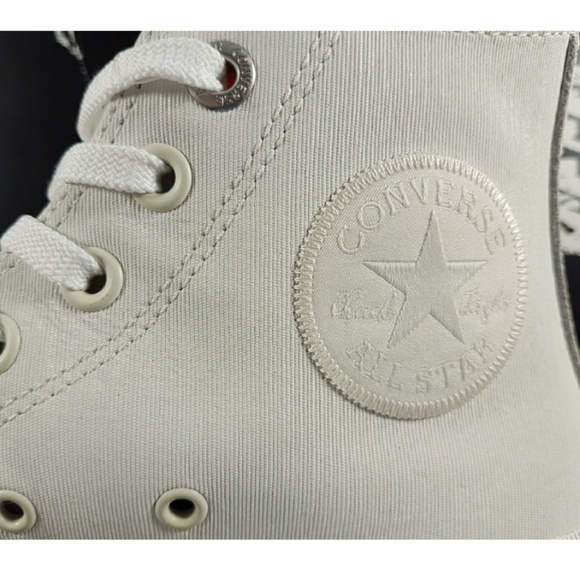 🔥NWT Converse Chuck II 2 Leather Buff Shoes - Picture 7 of 8